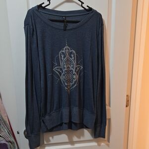 GAIAM Women's Blue Sweater with Elegant Pattern